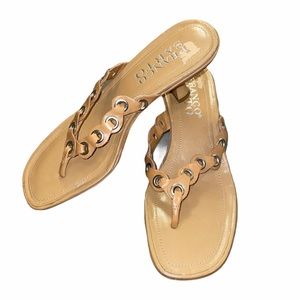 Franco Sarto Y2K vintage kitten heels thongs